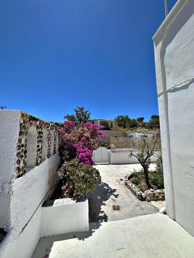 Santorini Style Rooms Вотон Экстерьер фото